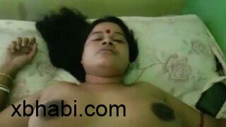 Mature Bengali boudi ki chut ki chudai video